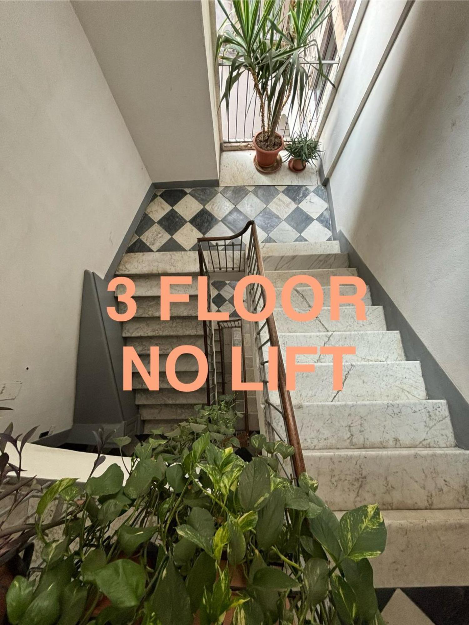 Homestay Rooftop 카타니아 외부 사진